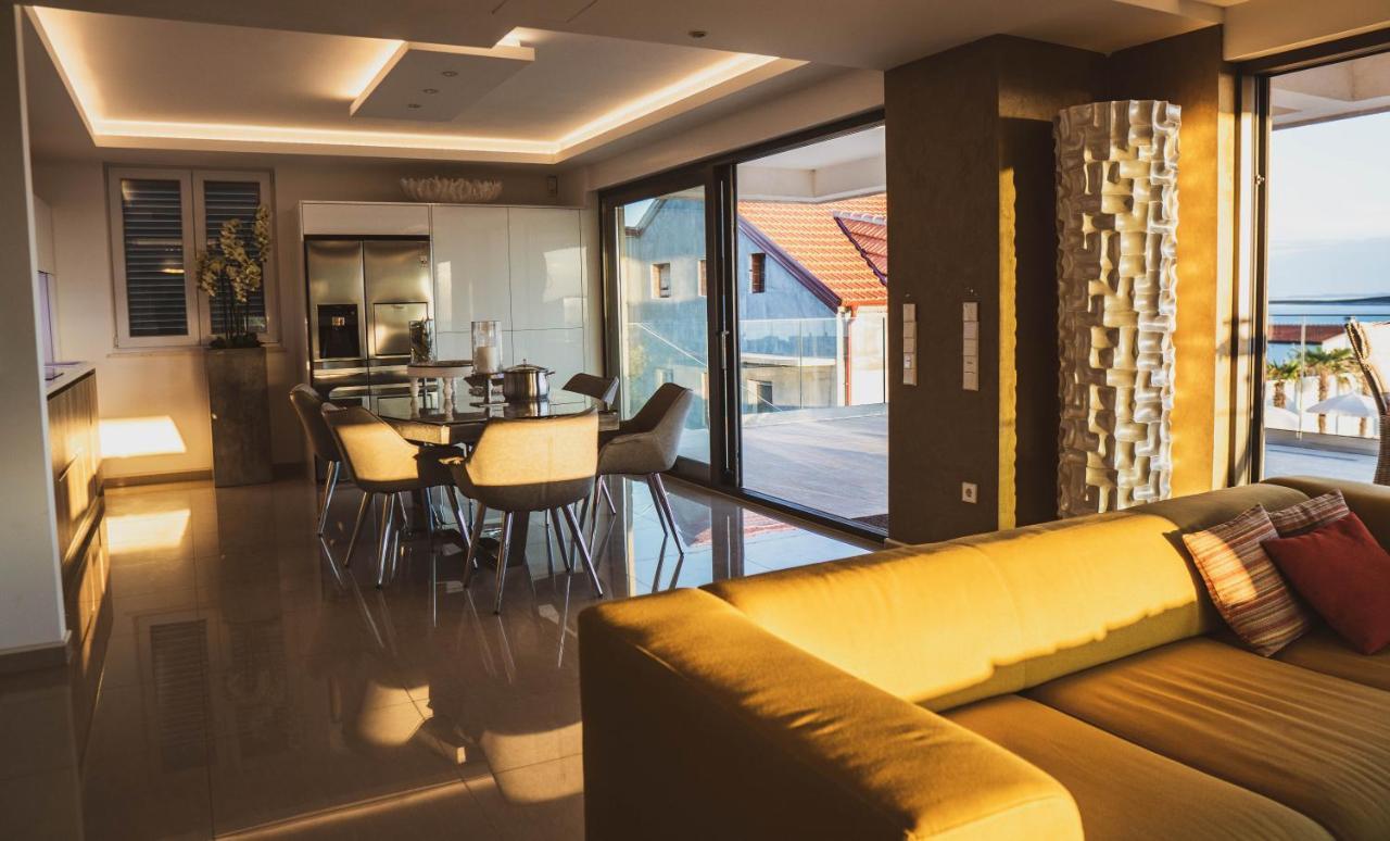Luxury Apartments White Villa Violeta Mandre Ngoại thất bức ảnh